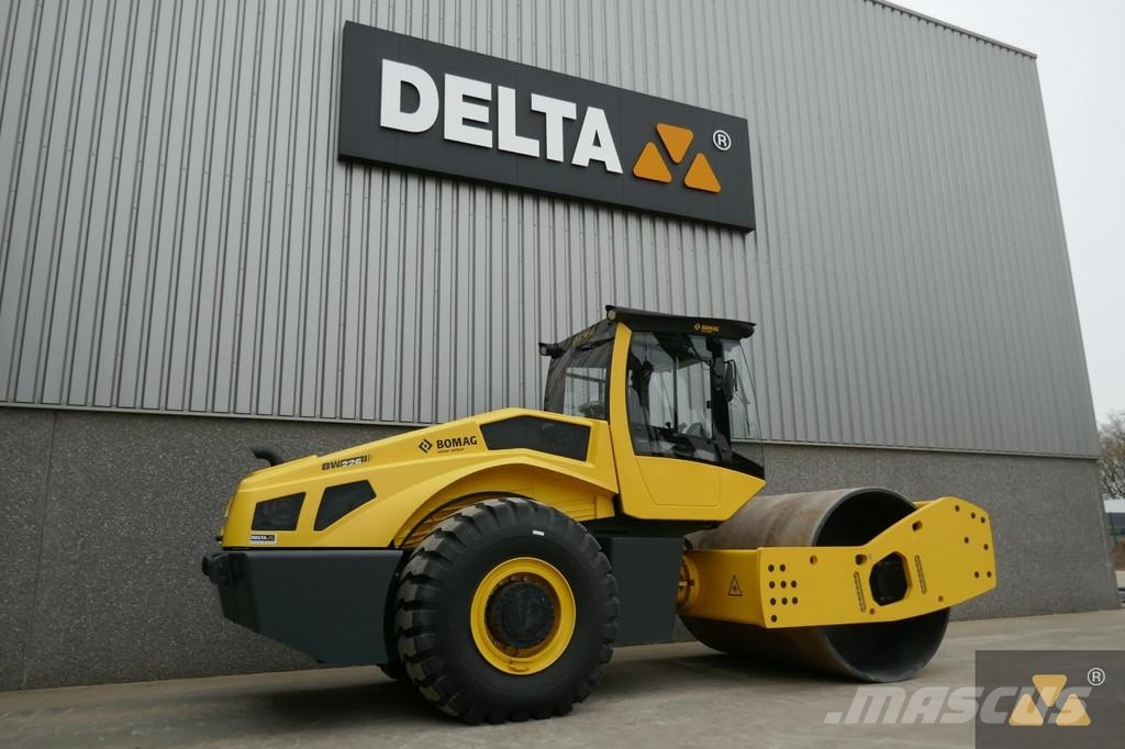 Bomag BW226-5CL مداحل أحادية الأسطوانة