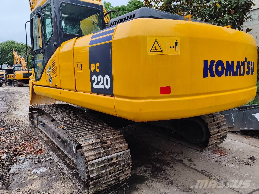 Komatsu PC 220-7 履带挖掘机
