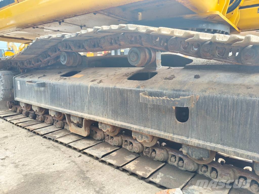 Komatsu PC 220-7 履带挖掘机