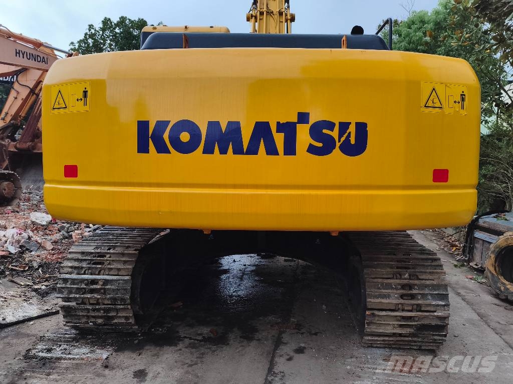 Komatsu PC 220-7 履带挖掘机