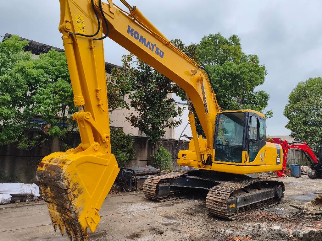 Komatsu PC 220-7 履带挖掘机