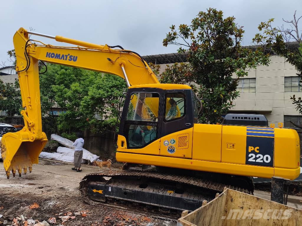 Komatsu PC 220-7 履带挖掘机
