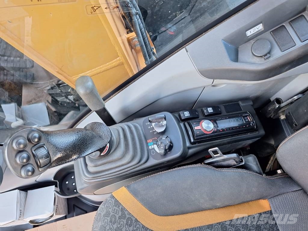 CASE CX75CSR PYÖRITTÄJÄ YM. حفارات وسط 7 طن - 12 طن