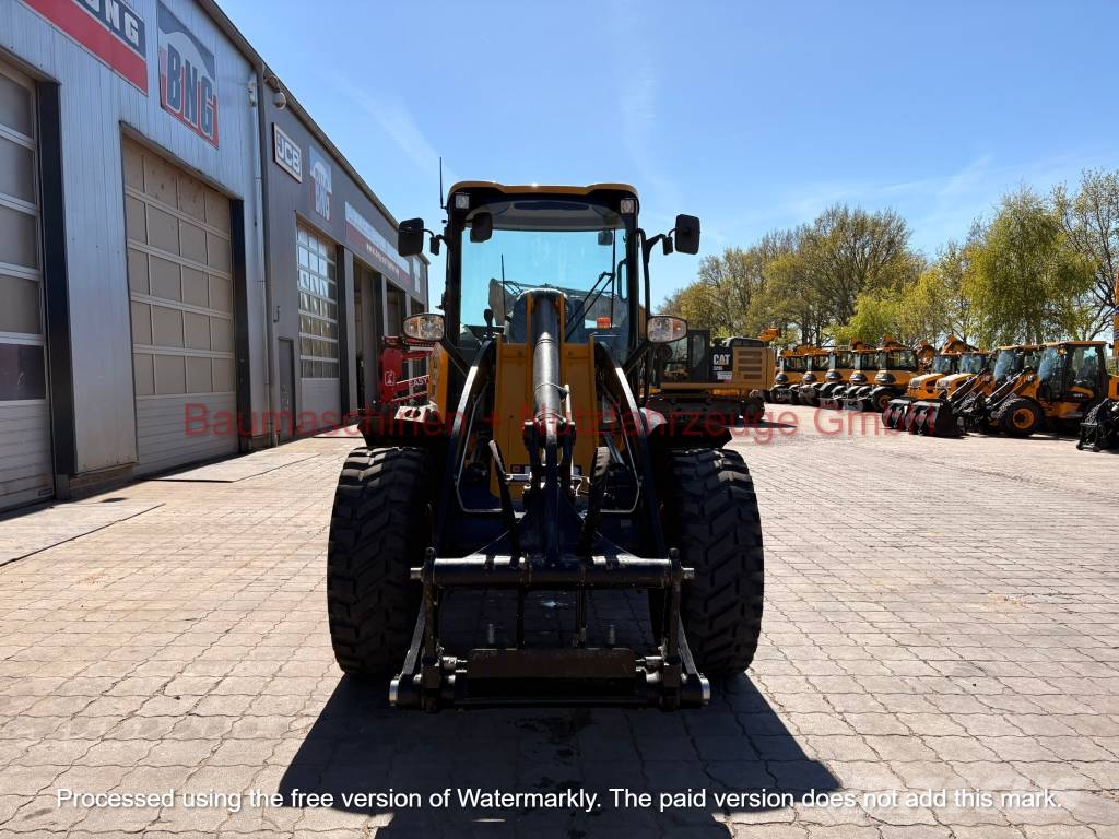 JCB 409 gebraucht BJ 2024 600h Utovarivači na kotačima
