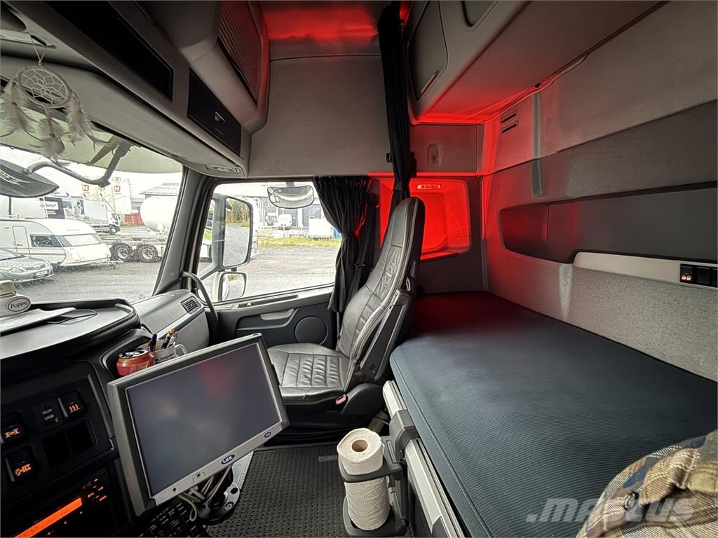Volvo FH13 540 8X4 tridem Kuorma-autoalustat