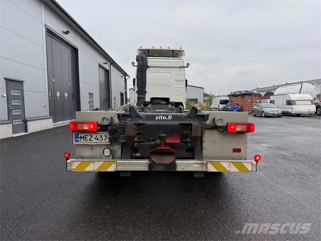 Volvo FH13 540 8X4 tridem Kuorma-autoalustat