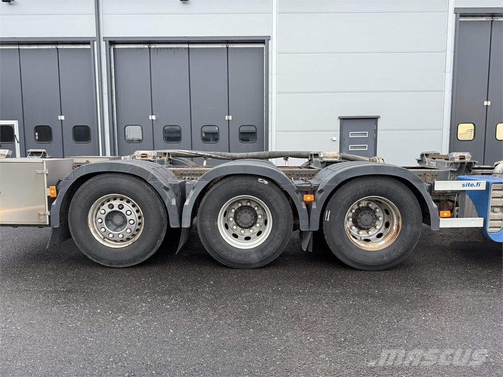 Volvo FH13 540 8X4 tridem Kuorma-autoalustat
