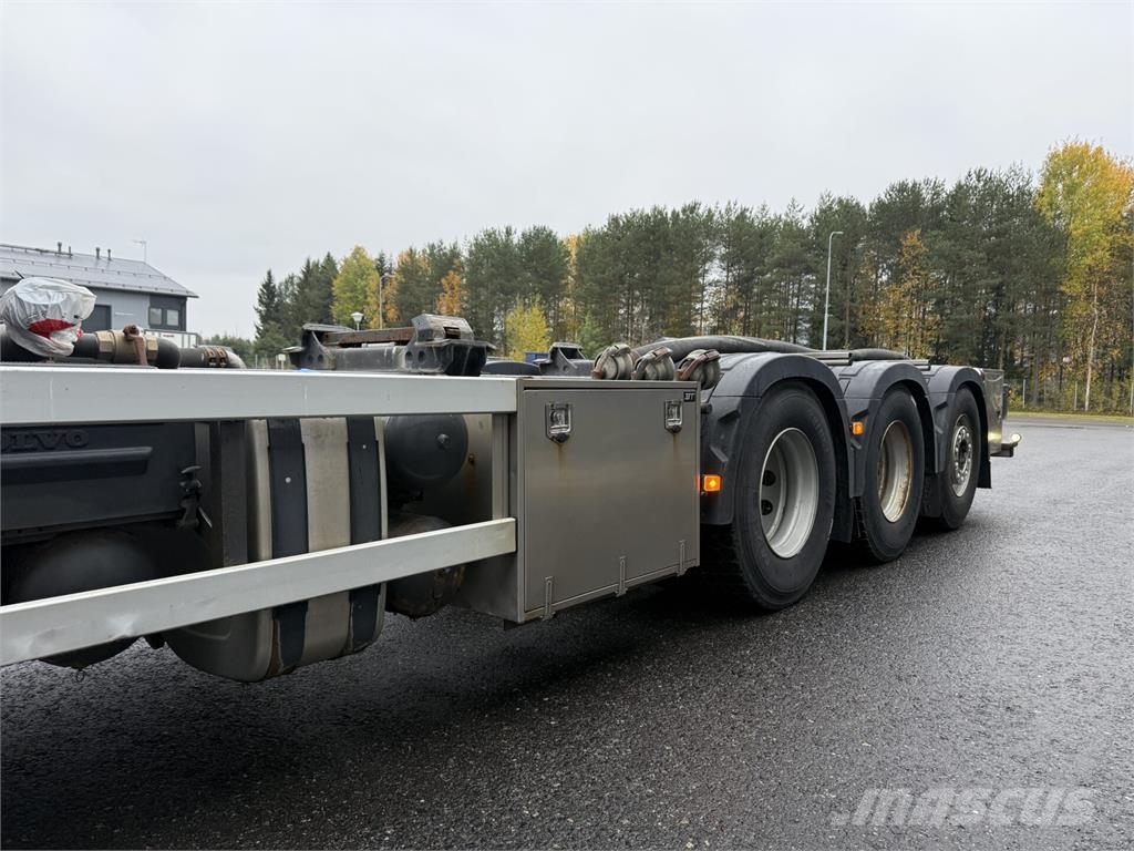 Volvo FH13 540 8X4 tridem Kuorma-autoalustat