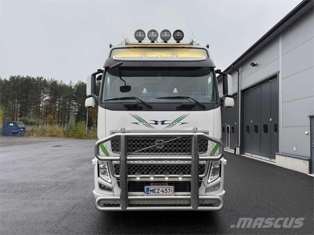 Volvo FH13 540 8X4 tridem Šasija ar kabīni