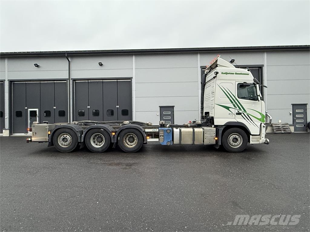 Volvo FH13 540 8X4 tridem Šasija ar kabīni
