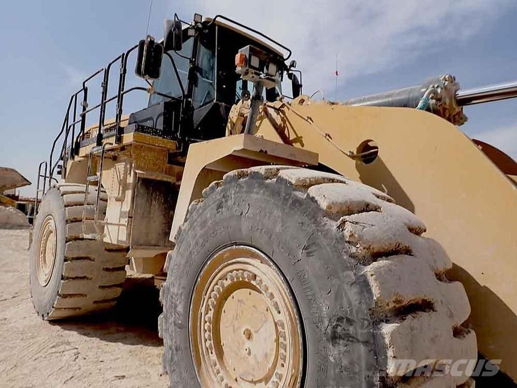 CAT 988K Kolesni nakladalci