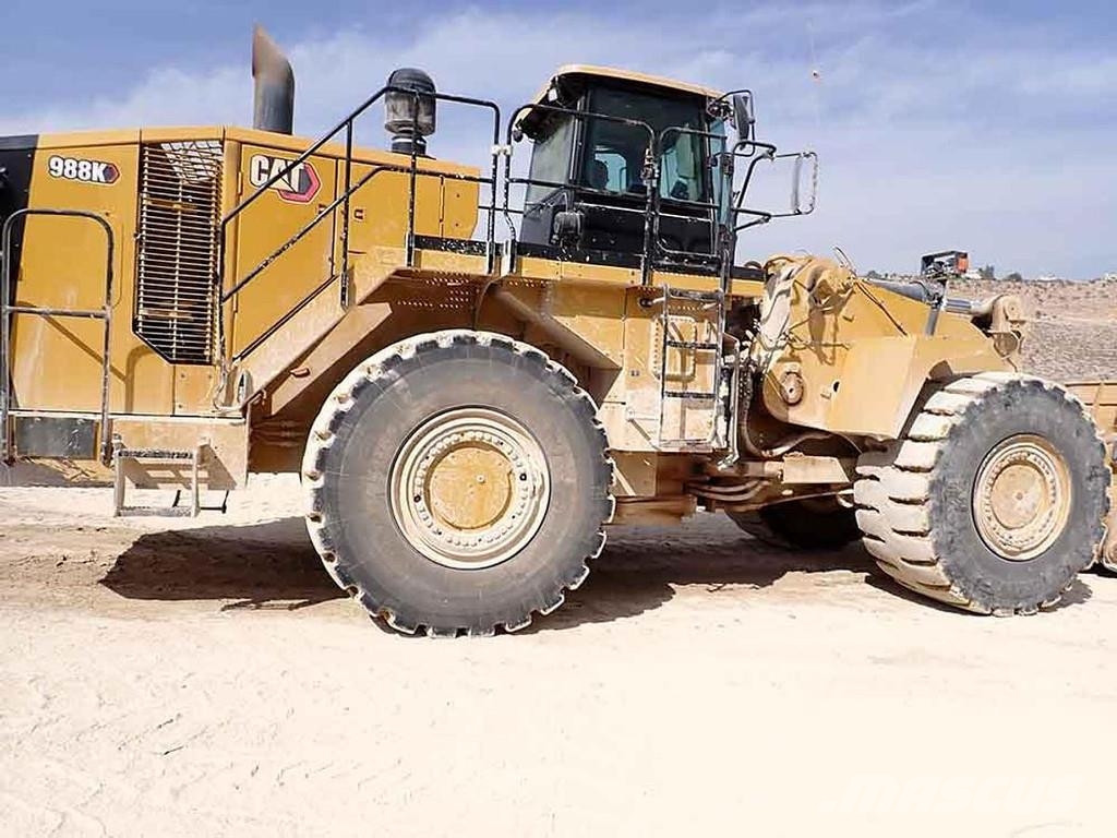 CAT 988K Kolesni nakladalci