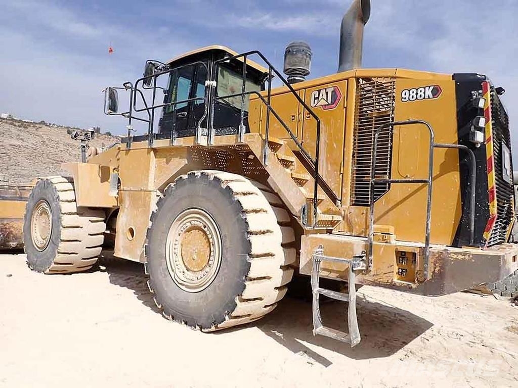 CAT 988K Kolesni nakladalci