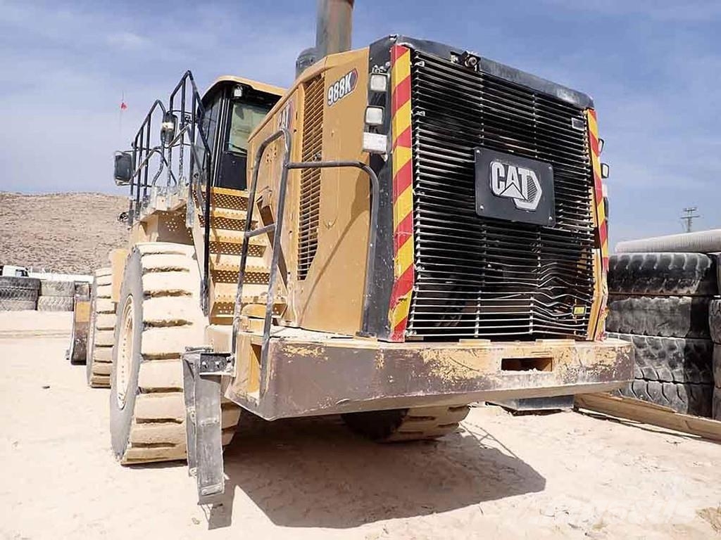 CAT 988K Kolesni nakladalci
