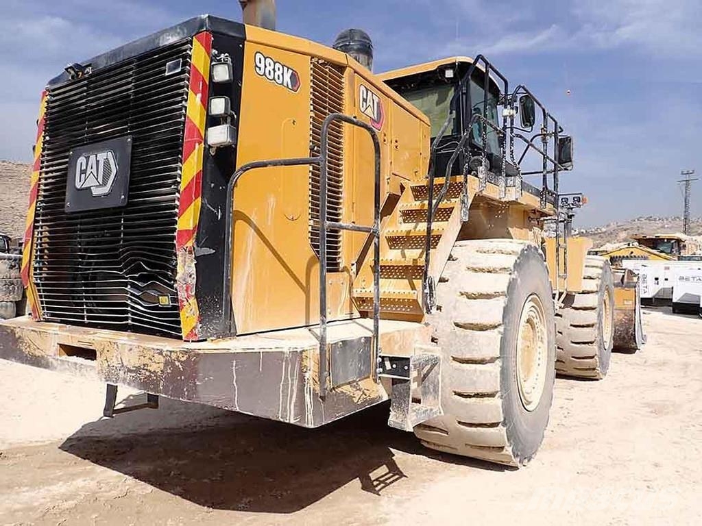 CAT 988K Kolesni nakladalci