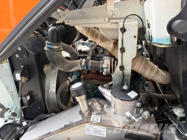 GiANT Doosan Develon G5000 DL80 لوادر بعجل