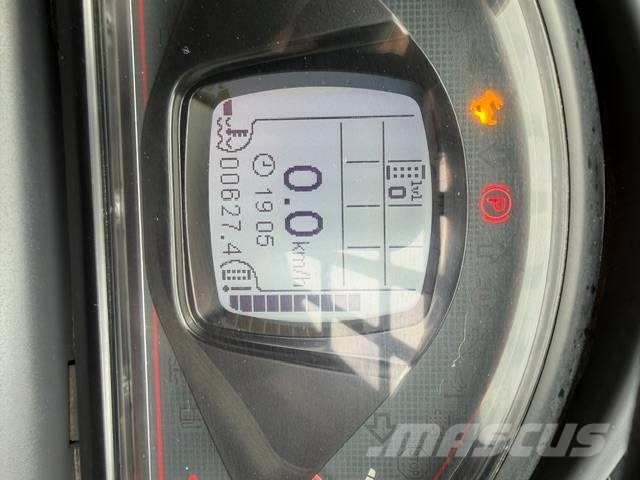 GiANT Doosan Develon G5000 DL80 لوادر بعجل