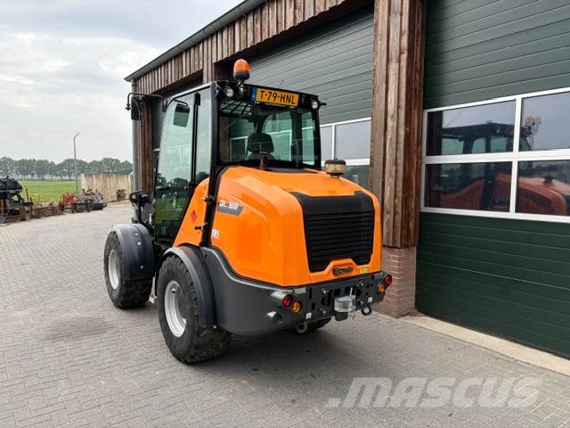 GiANT Doosan Develon G5000 DL80 لوادر بعجل