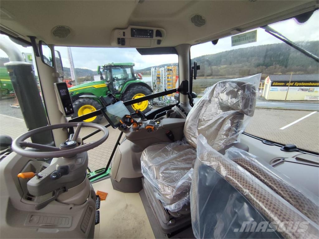 John Deere 6R 215 Tractoren
