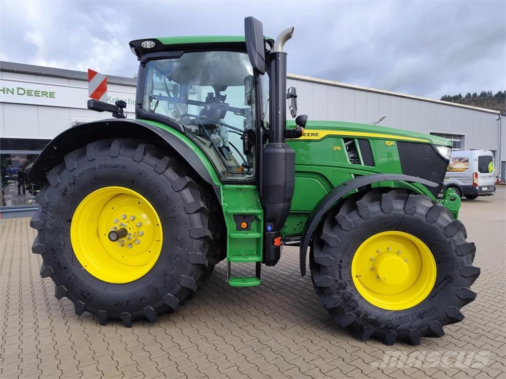 John Deere 6R 215 Tractoren