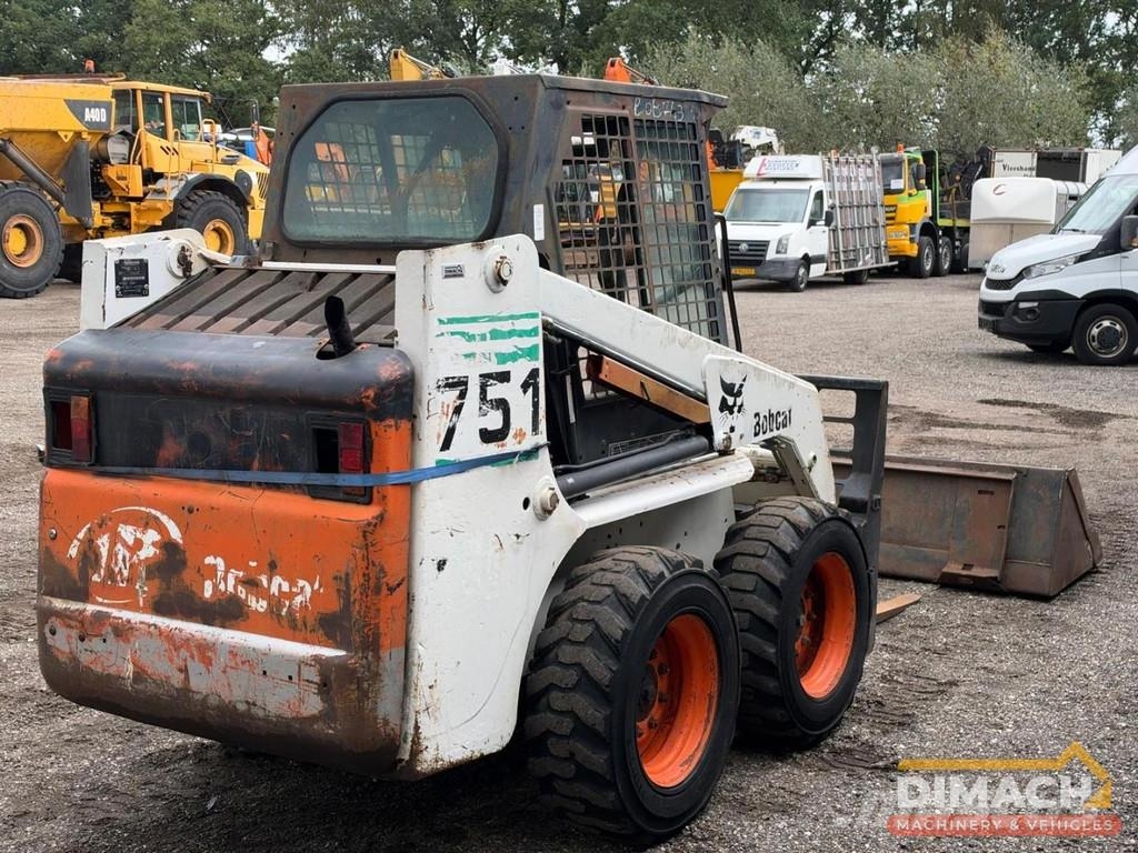 Bobcat 751 NL Machine - Bucket + Forks - 4x4 Tekerlekli yükleyiciler