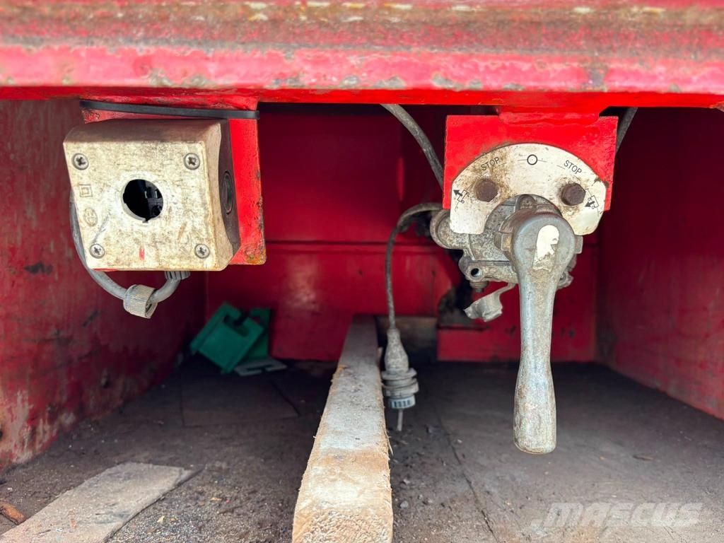 Broshuis 3AUD-44 EXTENDABLE / LAST AXLE STEERED Semi-trailer blokvogn