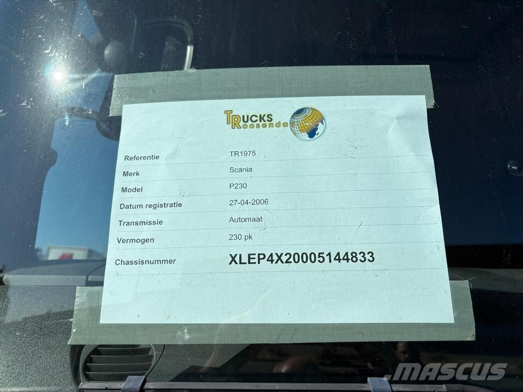Scania P230 + 3 PEDALS + 19t + LOADLIFT 1500 KG Camiones de caja de lona