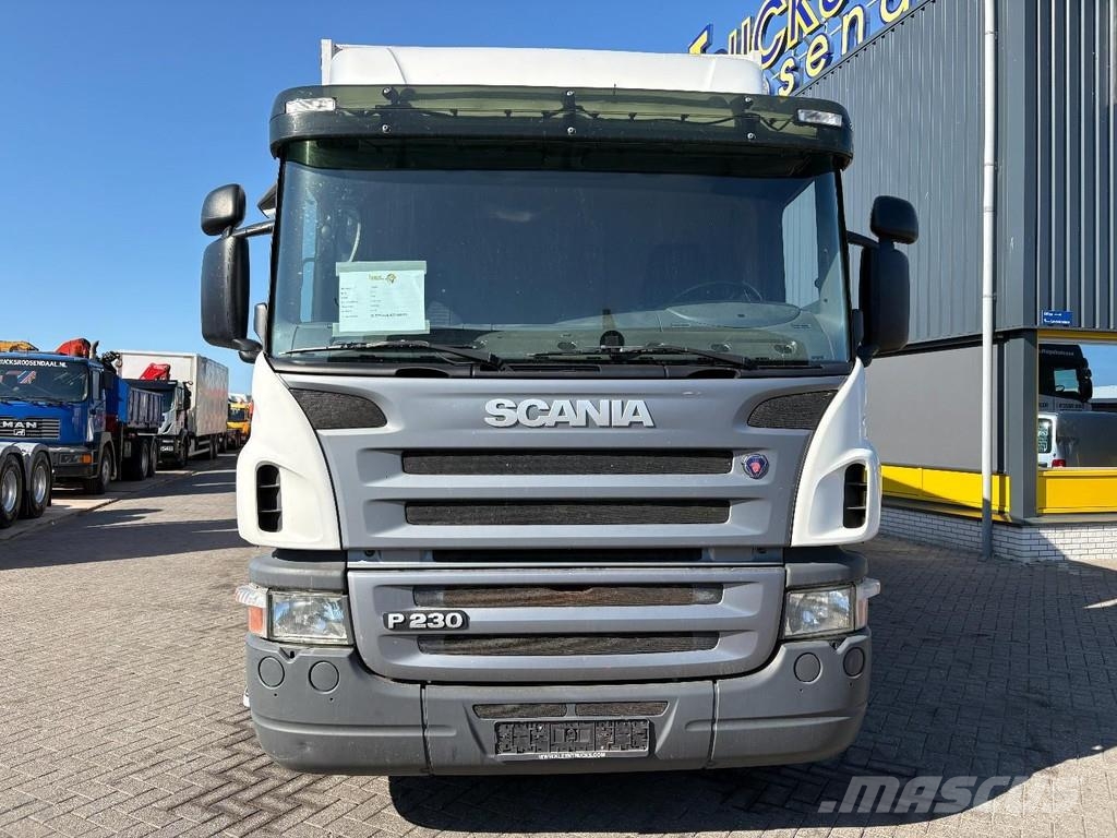 Scania P230 + 3 PEDALS + 19t + LOADLIFT 1500 KG Camiones de caja de lona
