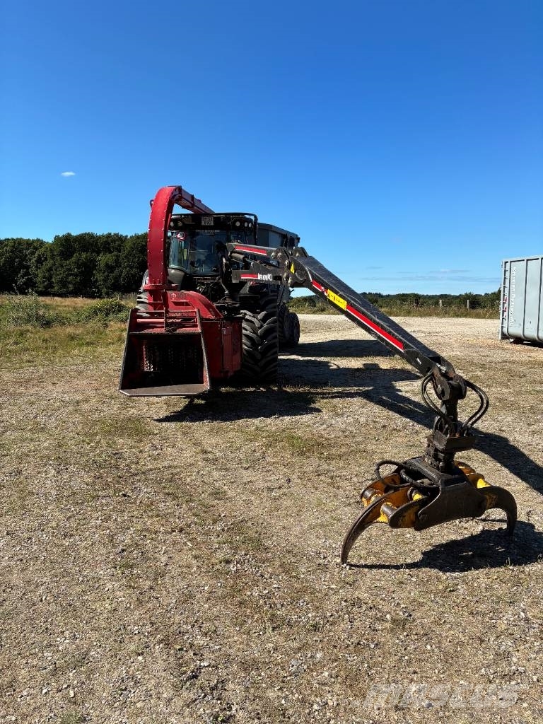 TP 400 flishugger inkl. traktor Valtra S394 og vogn Haketuskoneet