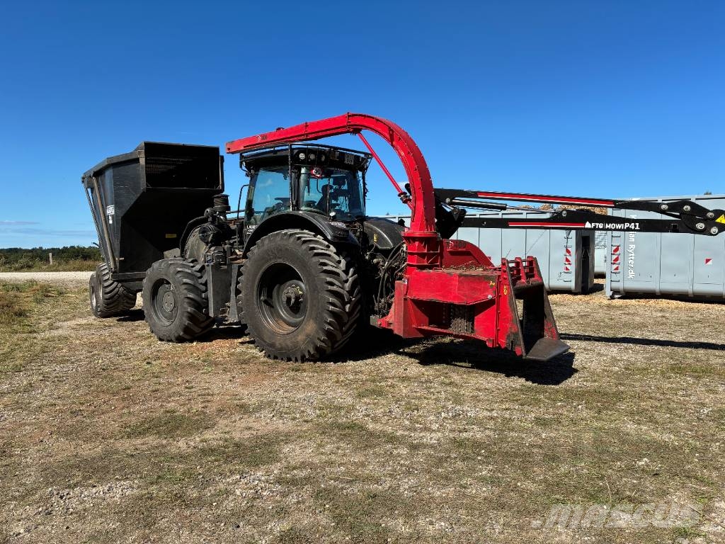 TP 400 flishugger inkl. traktor Valtra S394 og vogn Haketuskoneet
