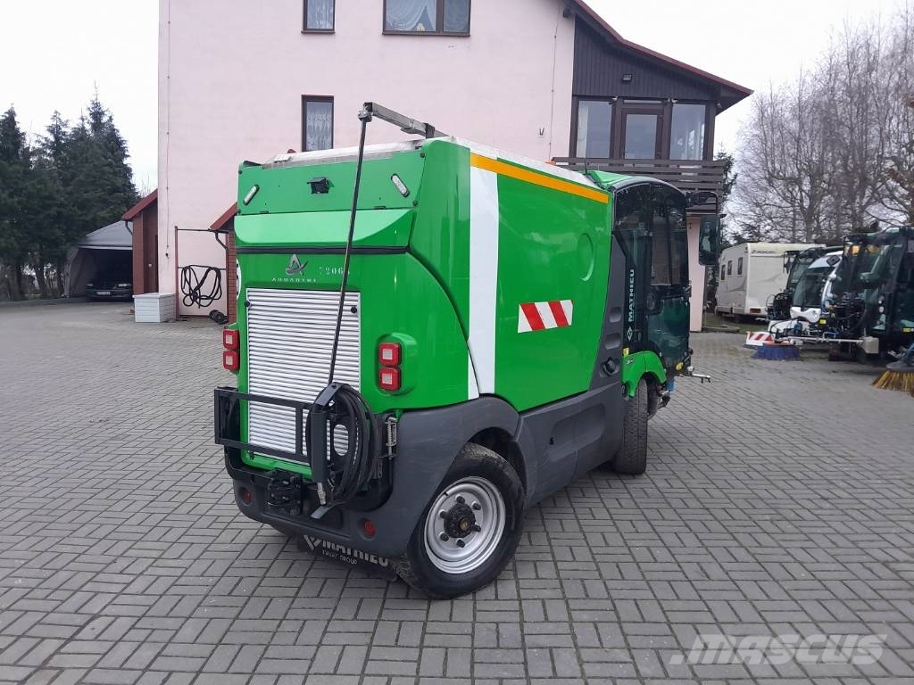 Mathieu AQUADYNE MC210 NR 415 (68) 2018 Polewaczka drogowa Utility machines