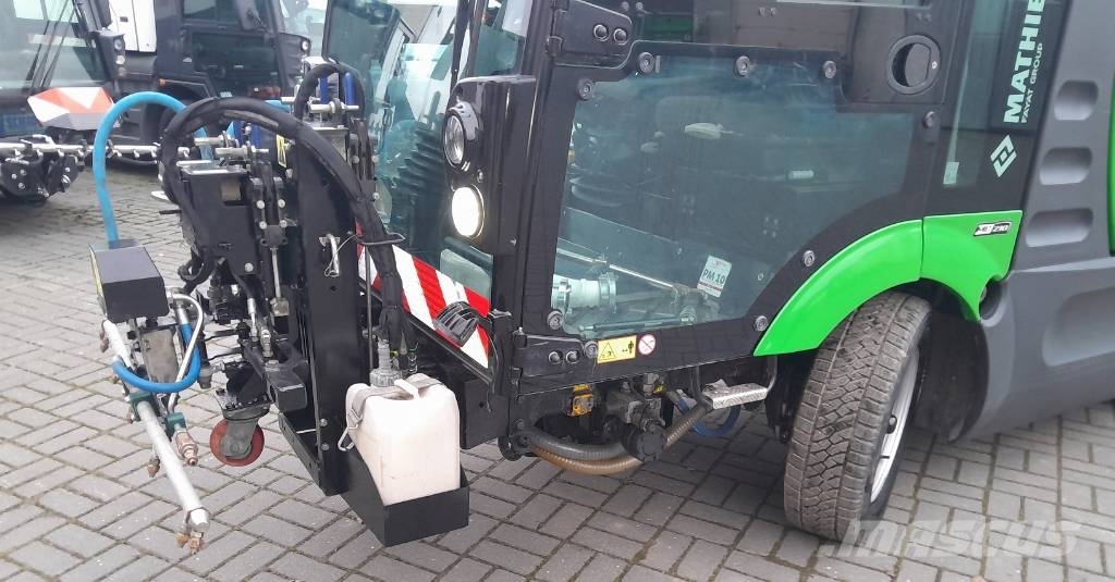 Mathieu AQUADYNE MC210 NR 415 (68) 2018 Polewaczka drogowa Utility machines