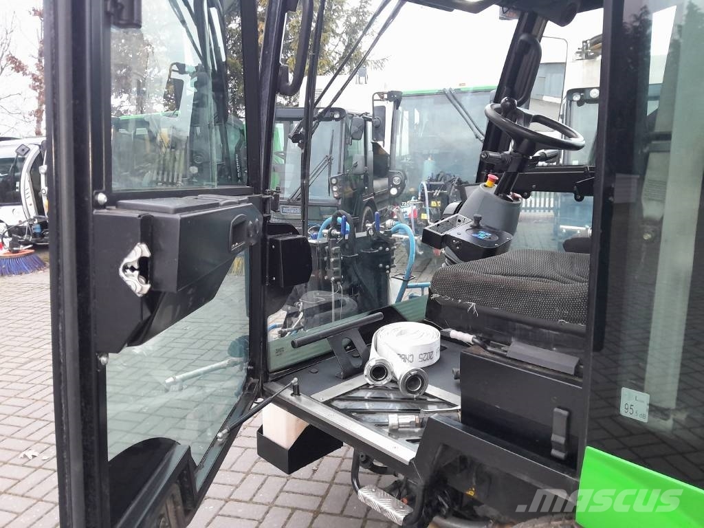 Mathieu AQUADYNE MC210 NR 415 (68) 2018 Polewaczka drogowa Utility machines
