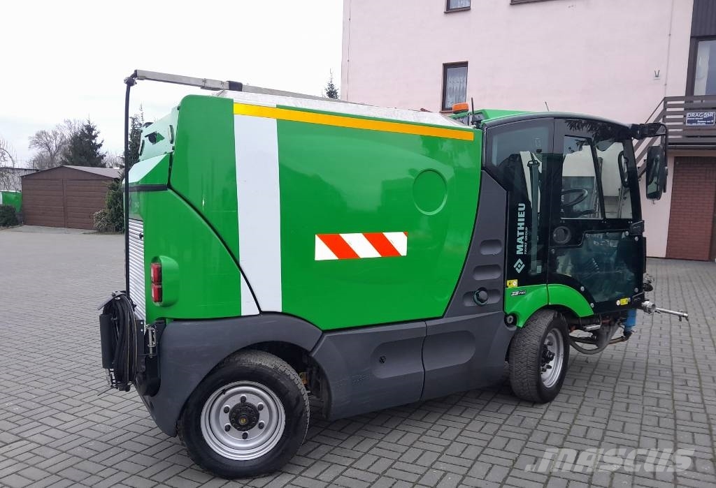 Mathieu AQUADYNE MC210 NR 415 (68) 2018 Polewaczka drogowa Utility machines