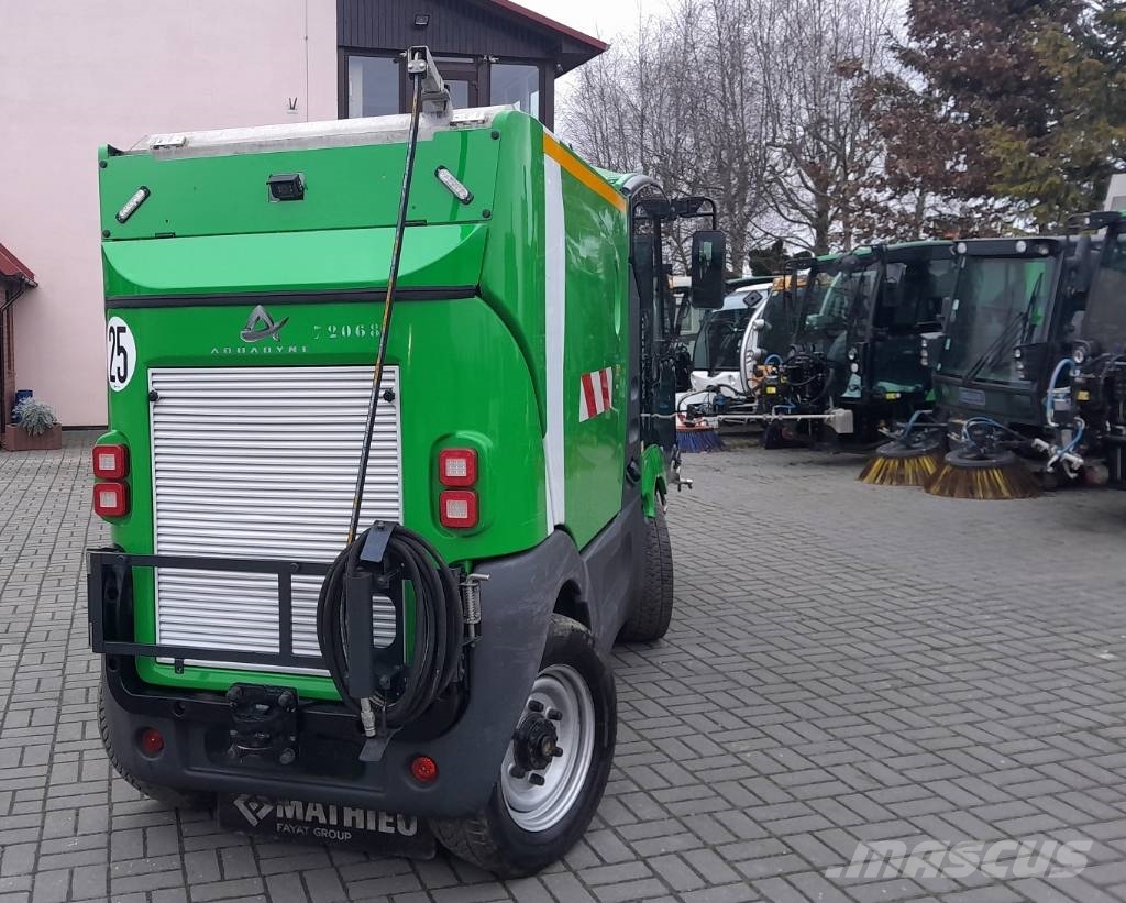 Mathieu AQUADYNE MC210 NR 415 (68) 2018 Polewaczka drogowa Utility machines