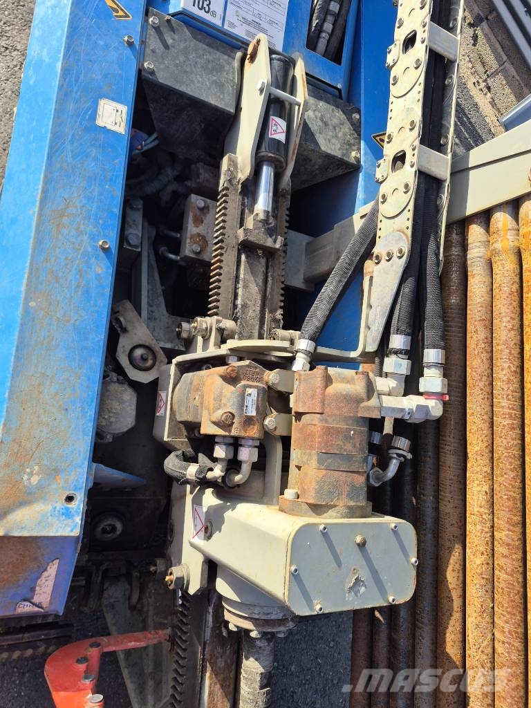 Tracto Grundodrill 4X + Mixing unit + Iveco + trailer Equipamentos de perfuração direcional horizontal
