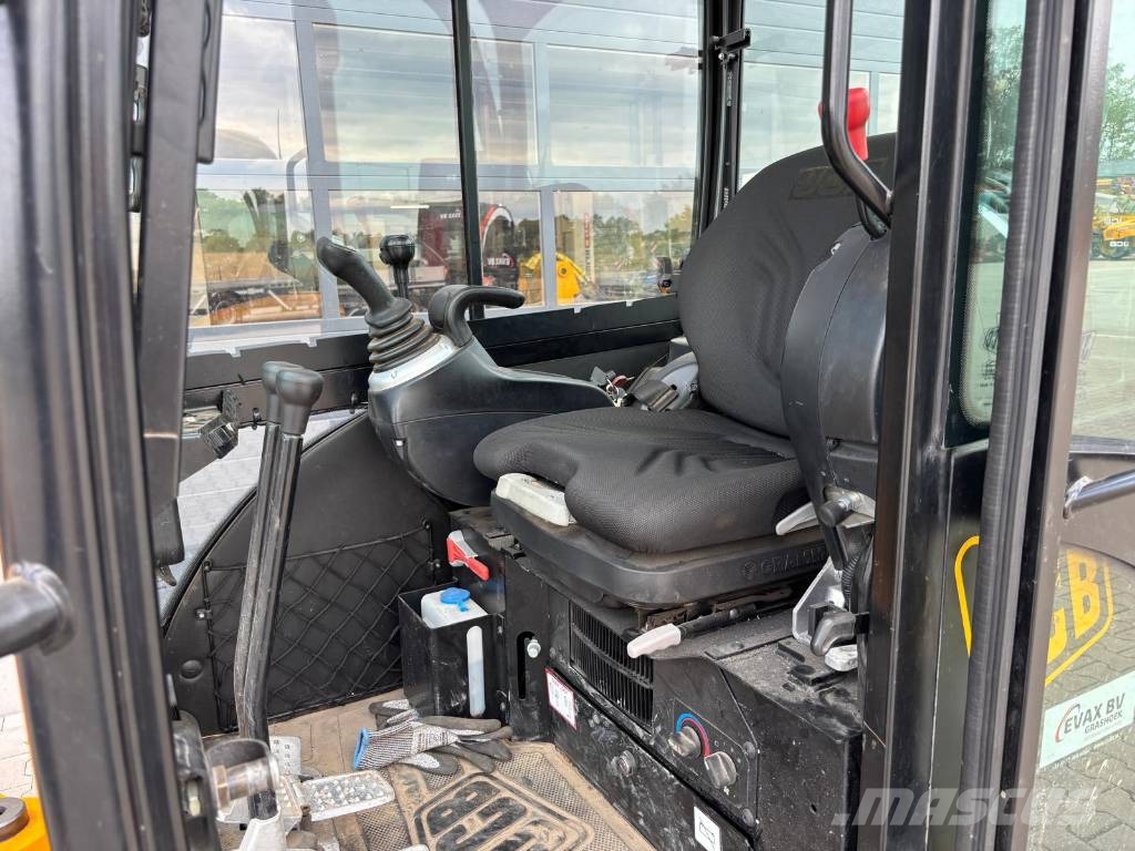 JCB 8026 Minigraafmachines < 7t