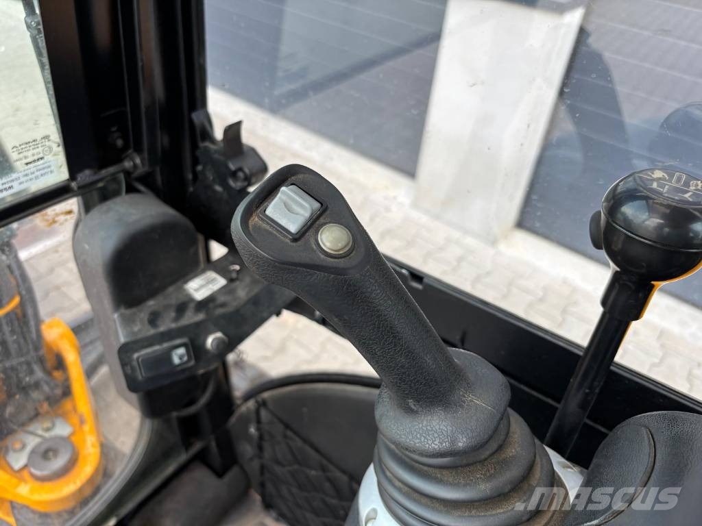 JCB 8026 Minigraafmachines < 7t