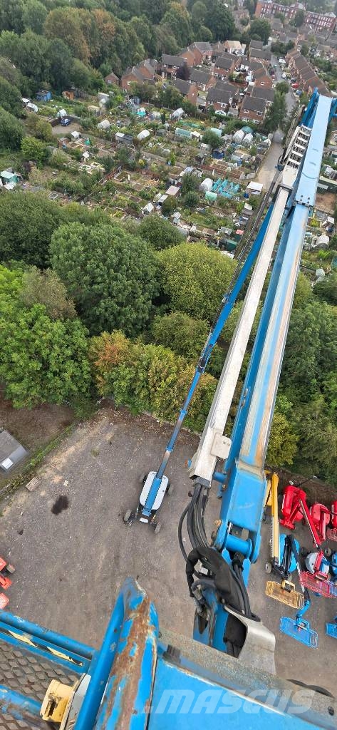 Genie ZX 135/70 Articulated boom lifts