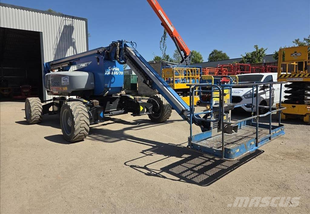 Genie ZX 135/70 Articulated boom lifts