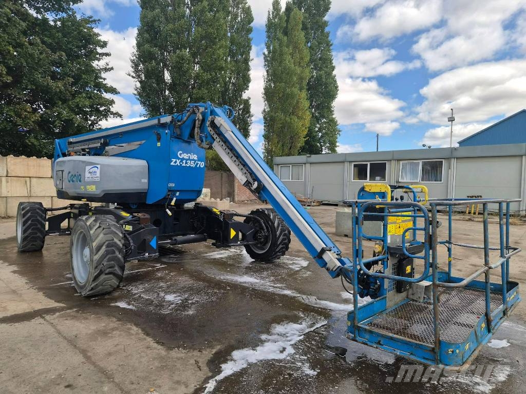 Genie ZX 135/70 Articulated boom lifts