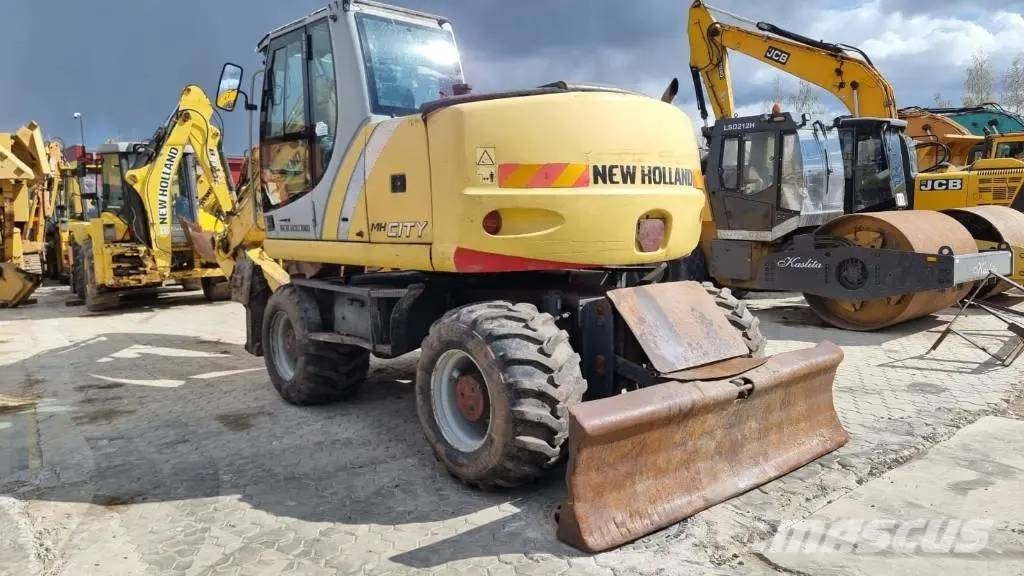 New Holland MH City FOR PARTS حفارات بعجل