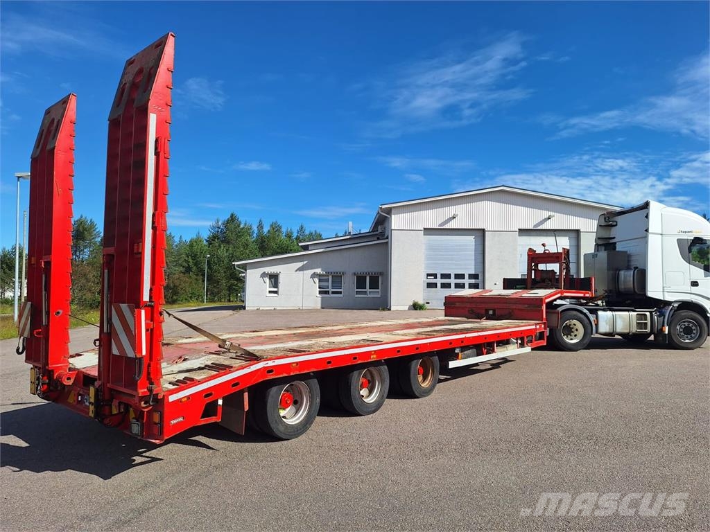 Iveco + Goldhofer Stralis X-Way 570 Camiones de cama baja