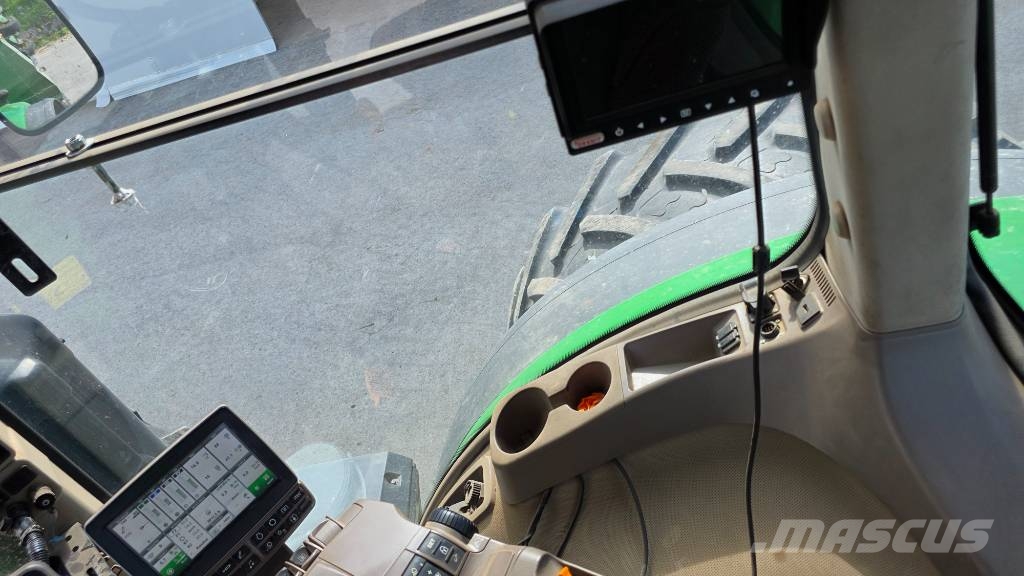 John Deere 8320 R Traktorid