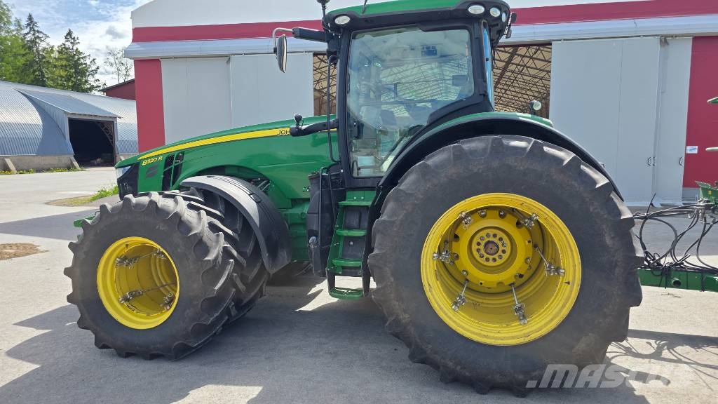 John Deere 8320 R Traktorid