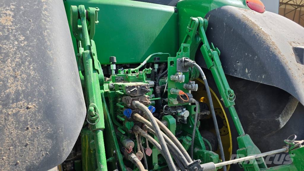 John Deere 8320 R Traktorid