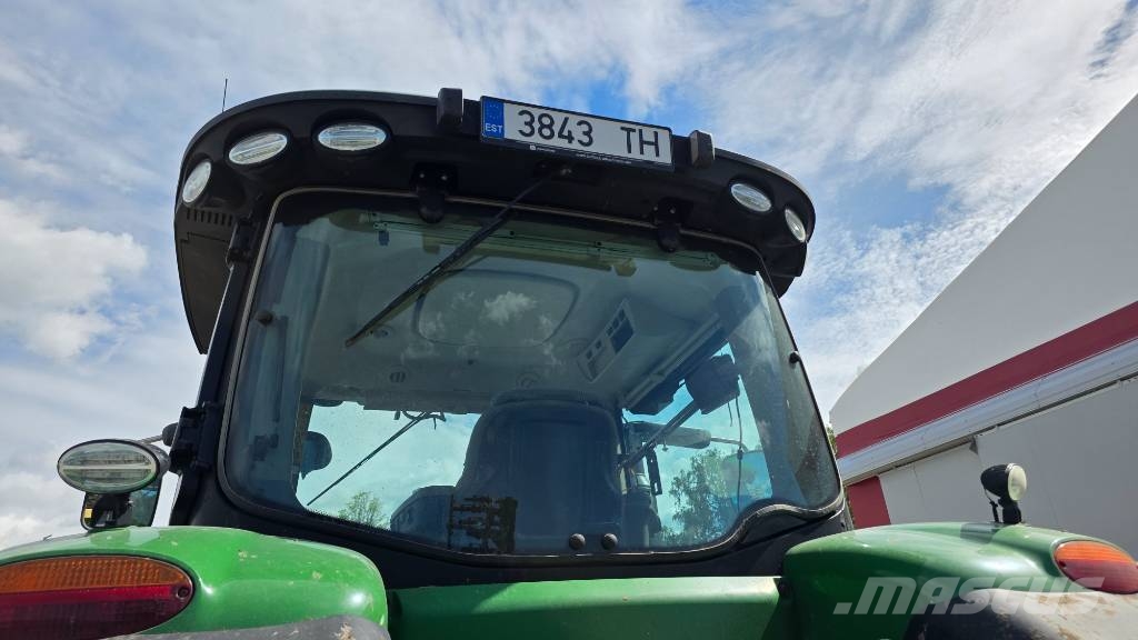 John Deere 8320 R Traktorid