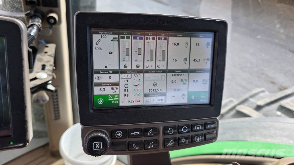 John Deere 8320 R Traktorid