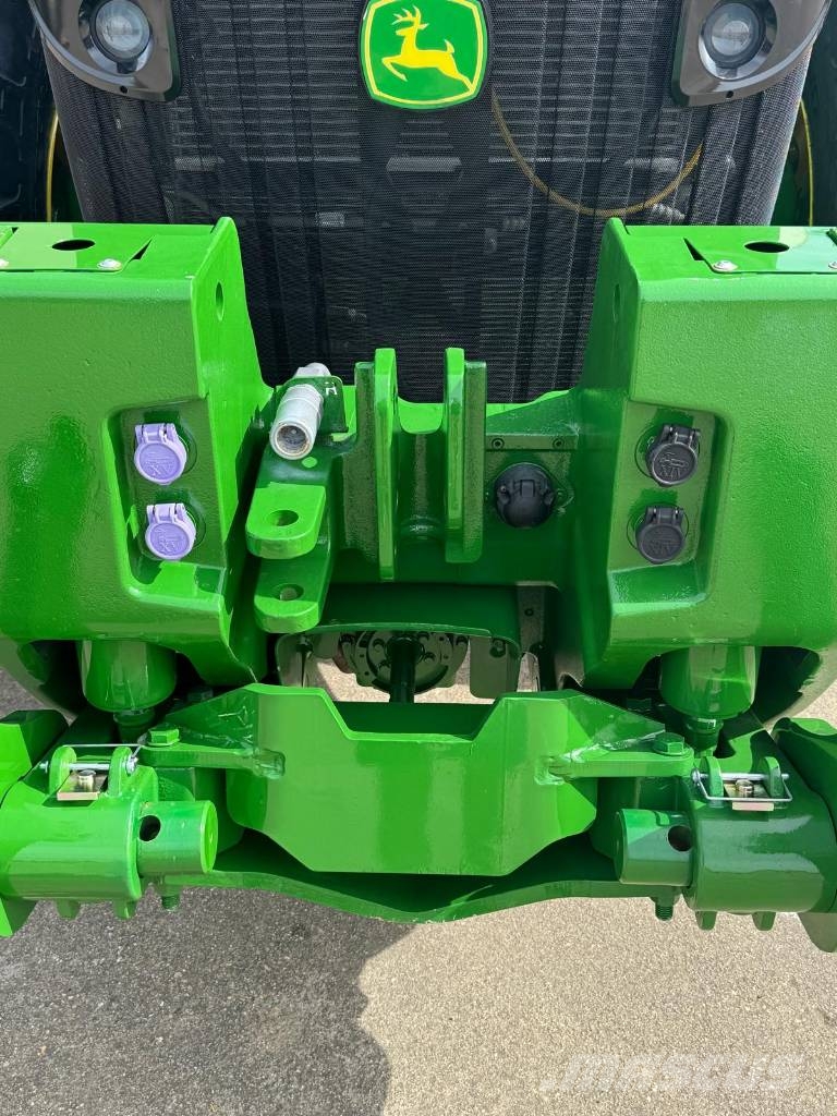 John Deere 8295 R Traktorid