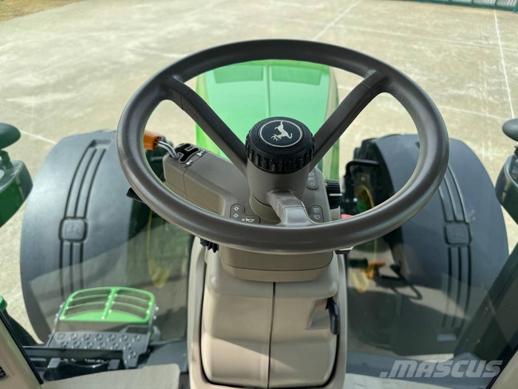 John Deere 8295 R Traktorid